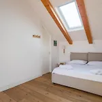 Garibaldi Loft 01 Apartment *