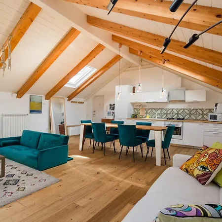 Apartment Garibaldi Loft By Dimorra *